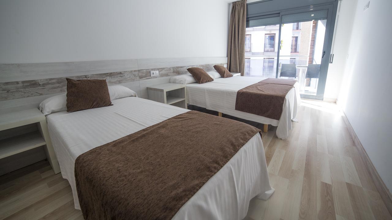 Apartaments Ponent Льорет-де-Мар Экстерьер фото