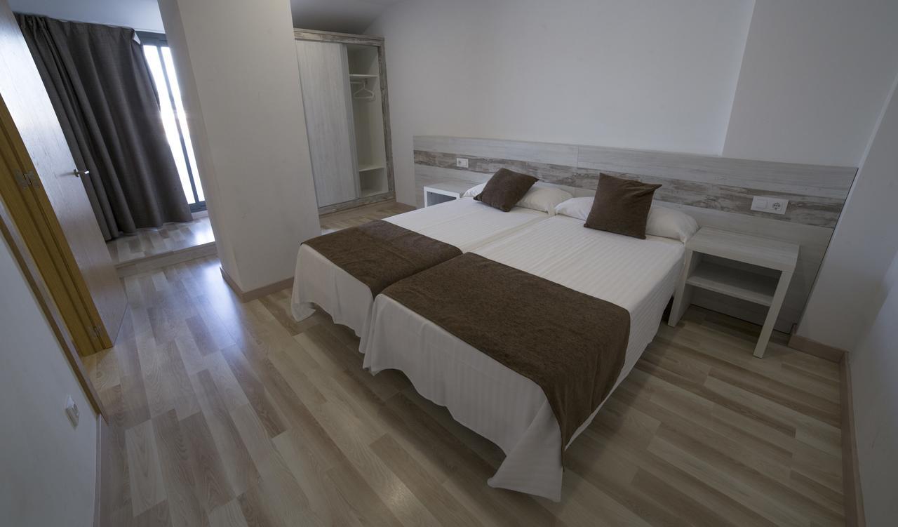 Apartaments Ponent Льорет-де-Мар Экстерьер фото