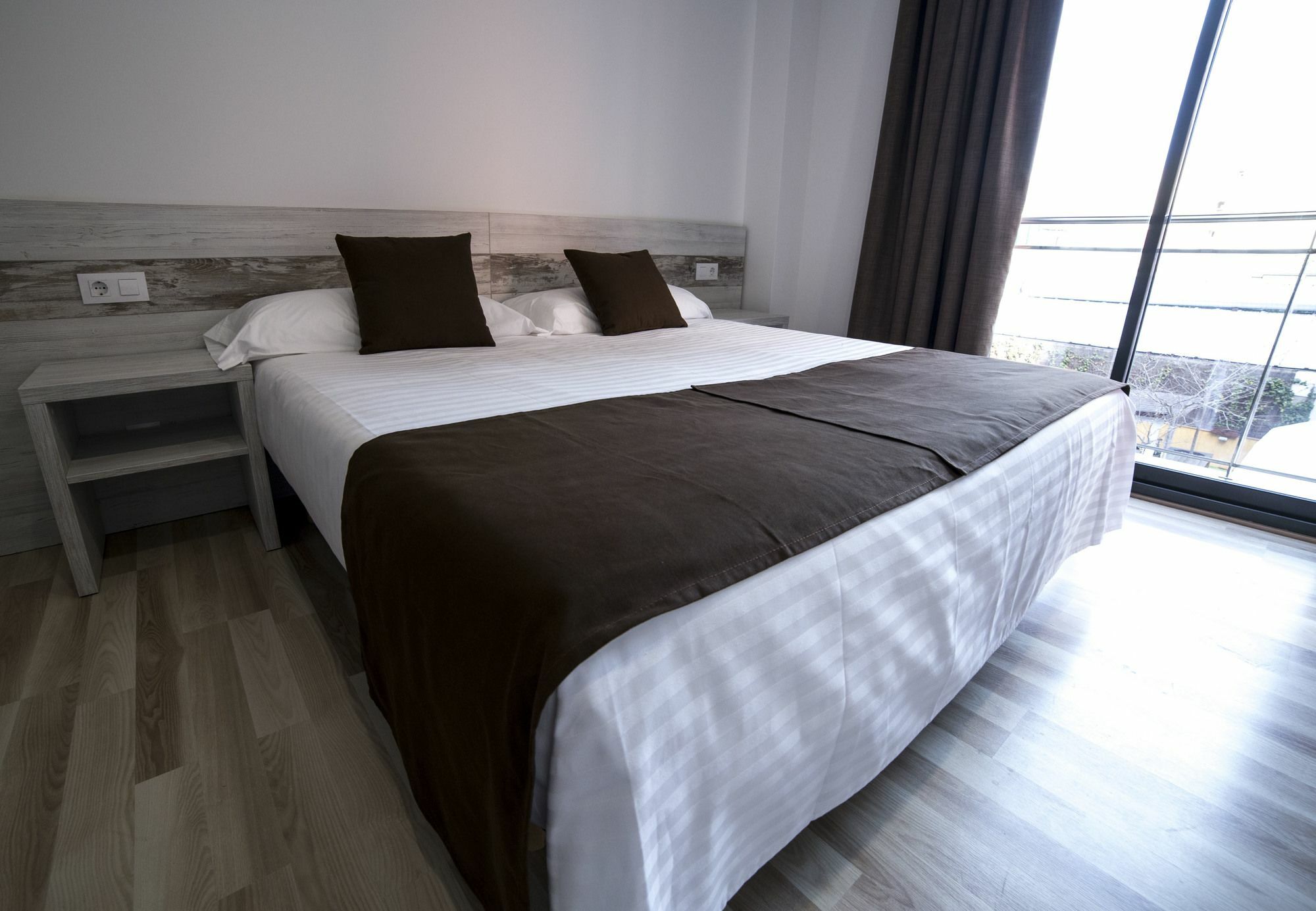 Apartaments Ponent Льорет-де-Мар Экстерьер фото